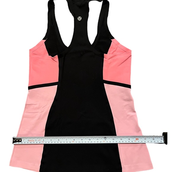 perfect condition ! lululemon tank - Picture 5 of 6